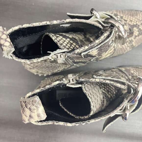 Steve Madden ReCharge‎ Ankle Boots Booties Buckle slip on snake print shoes - Picture 10 of 11